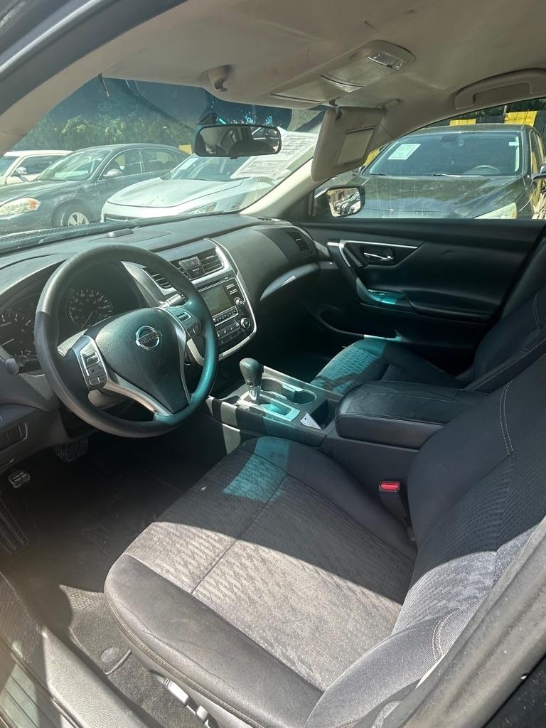 Nissan Altima  2016