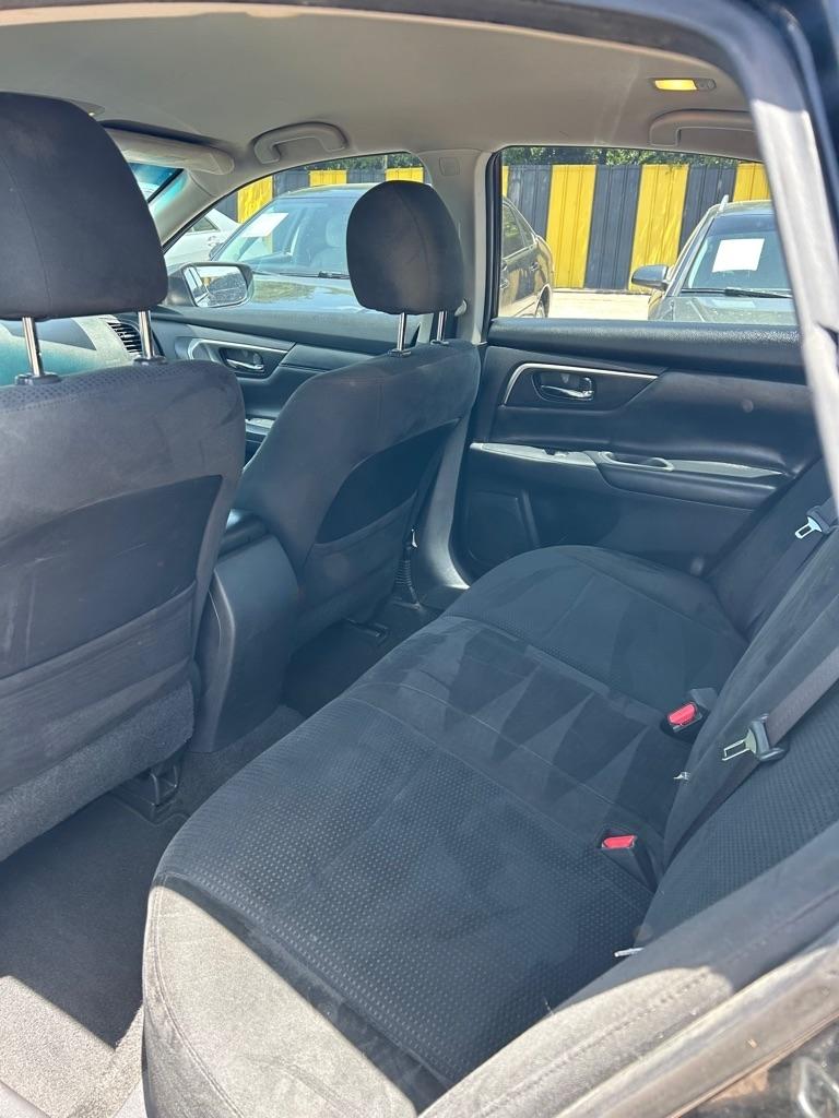 Nissan Altima  2015
