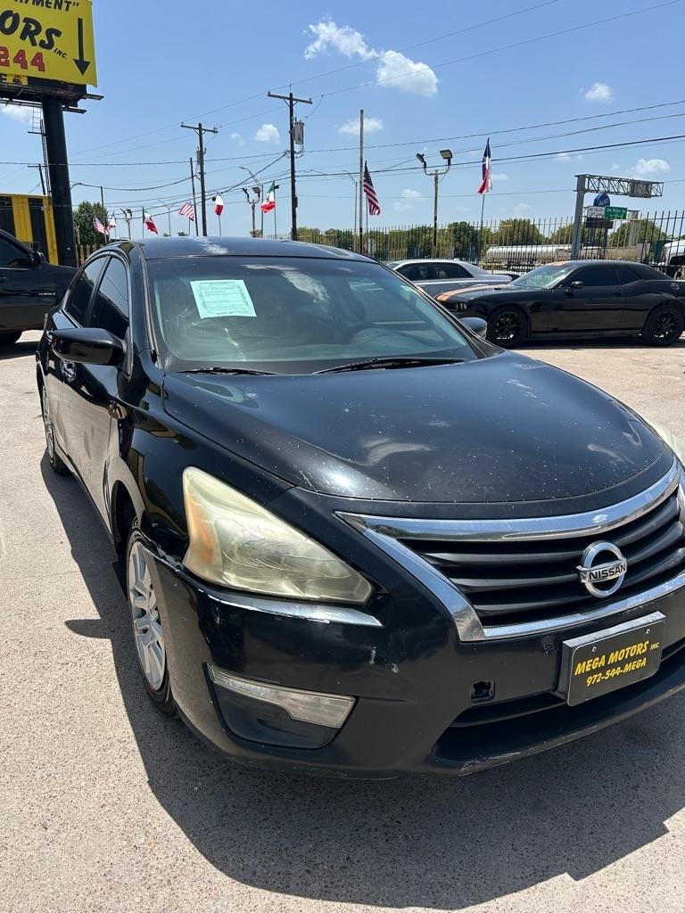 Nissan Altima  2015