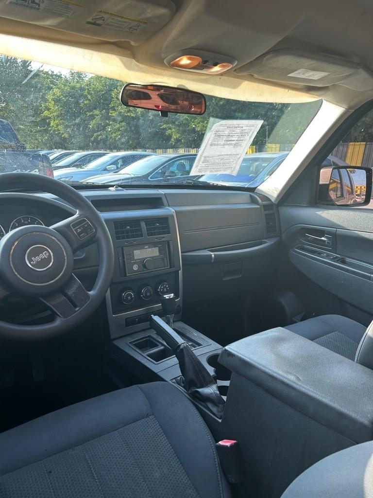 Jeep Liberty  2011