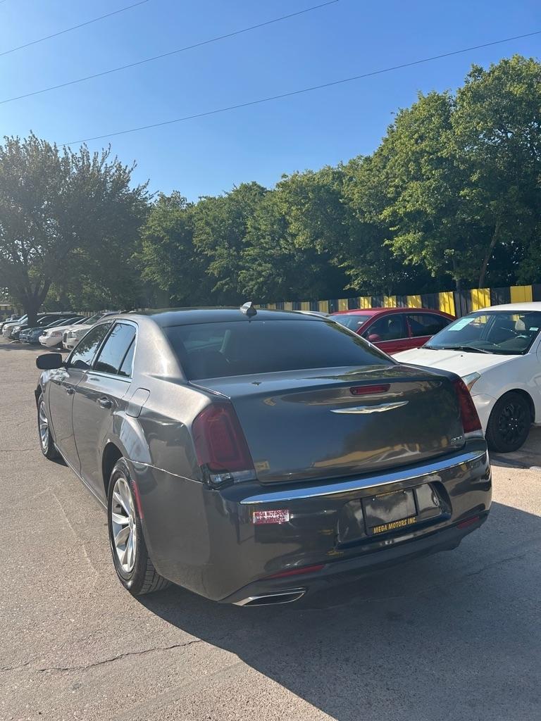 Chrysler 300  2015