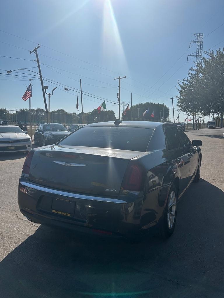Chrysler 300  2015