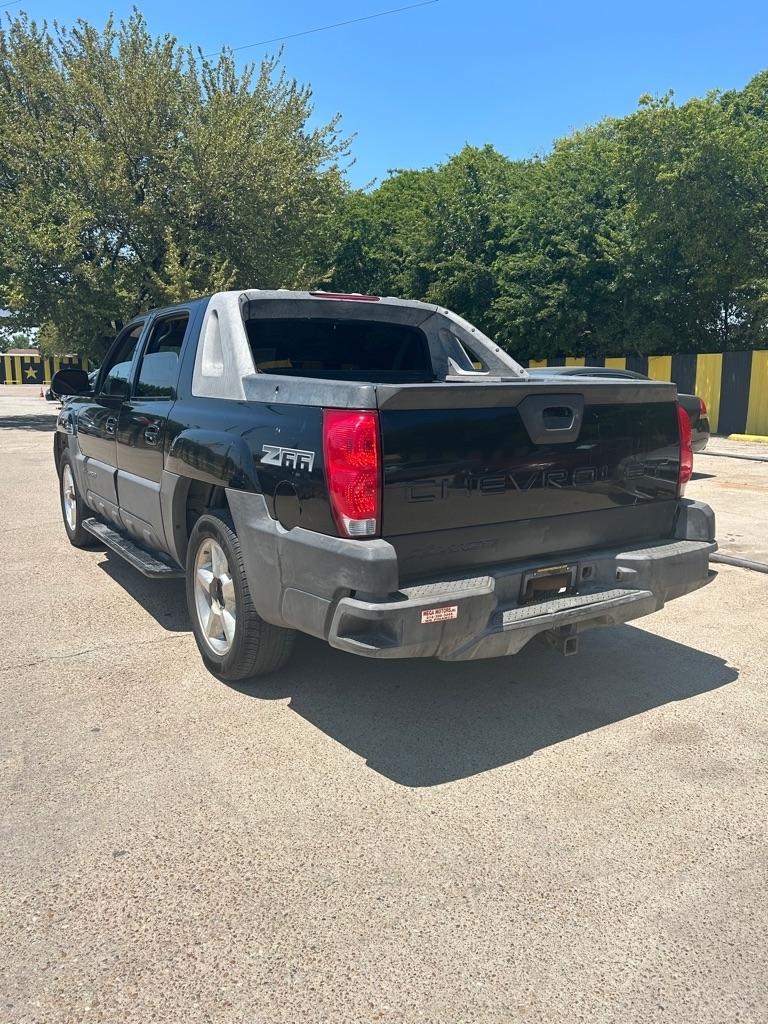 Chevrolet Avalanche  2003
