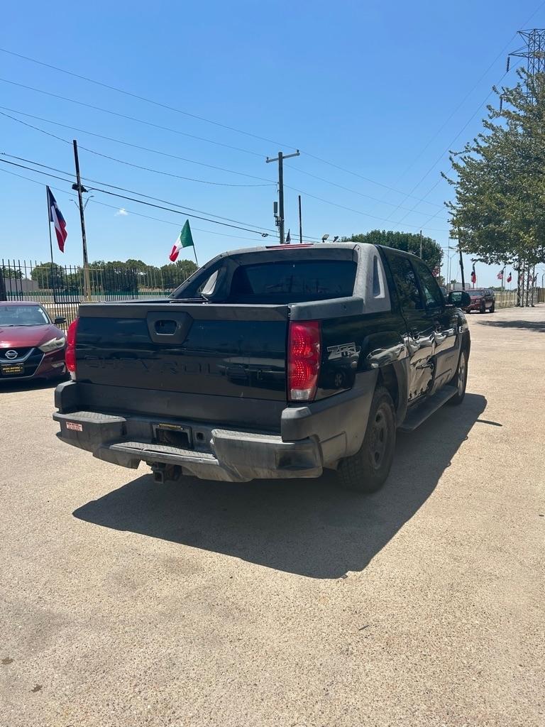 Chevrolet Avalanche  2003