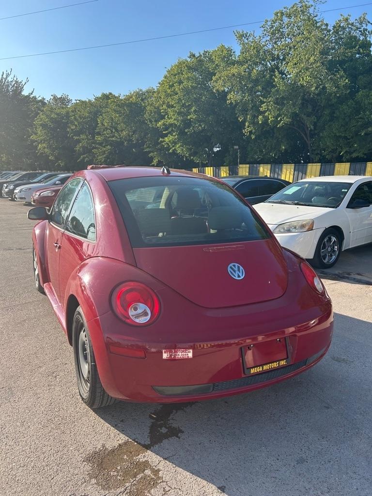 Volkswagen New Beetle  2006
