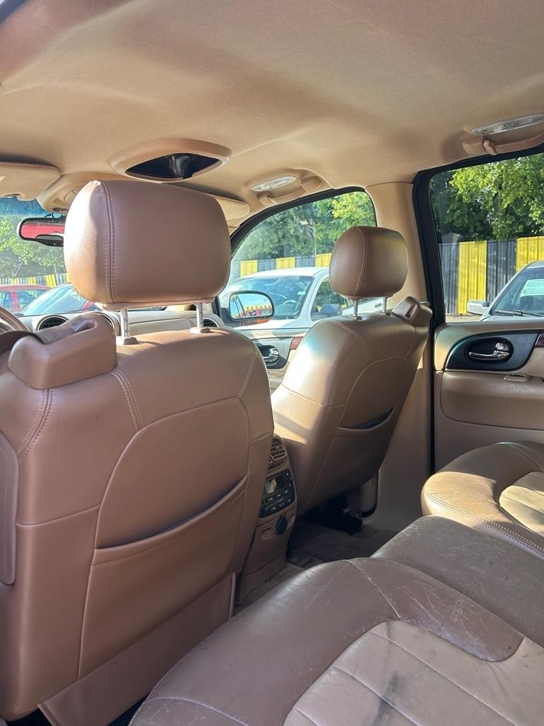 GMC Envoy  2003