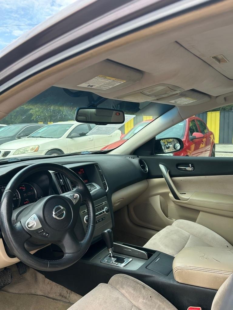 Nissan Maxima  2014