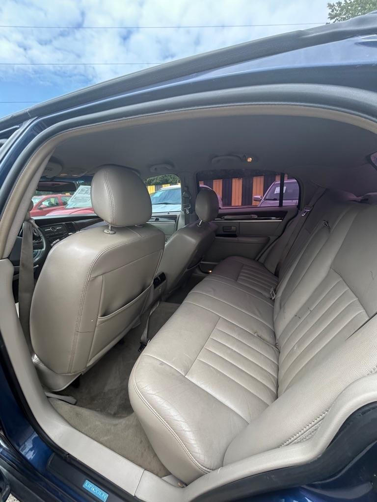 Lincoln Town Car  2007