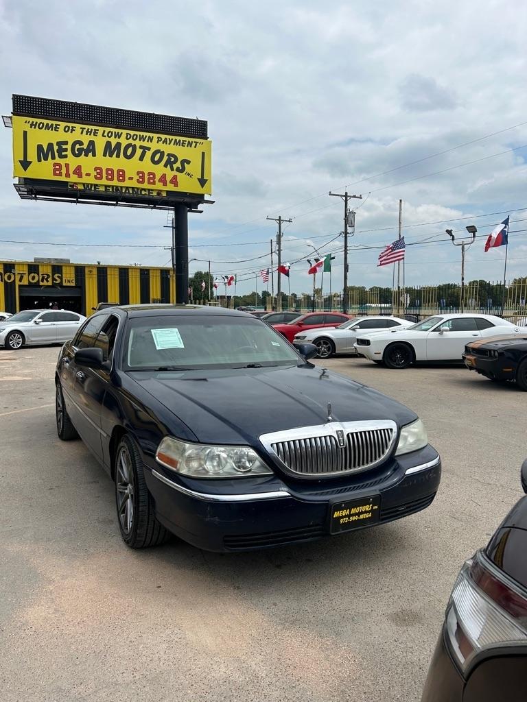 Lincoln Town Car  2007