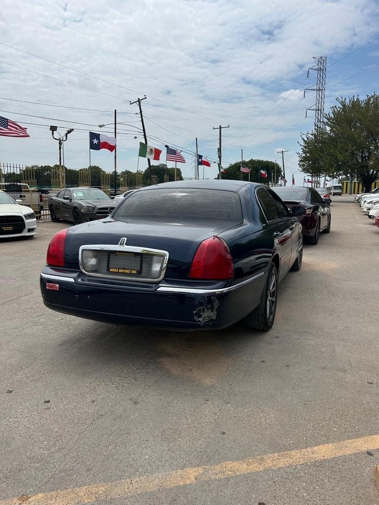 Lincoln Town Car  2007