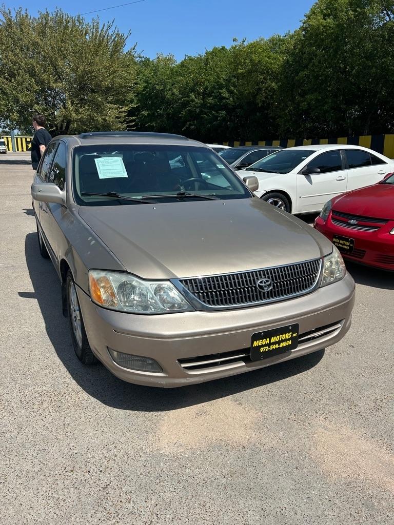 Toyota Avalon  2001