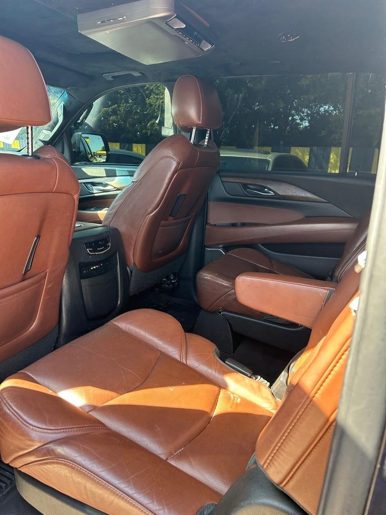 Cadillac Escalade  2015