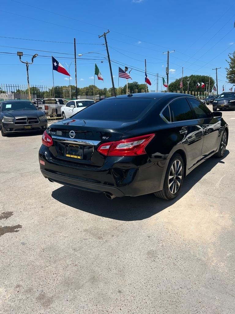 Nissan Altima  2017