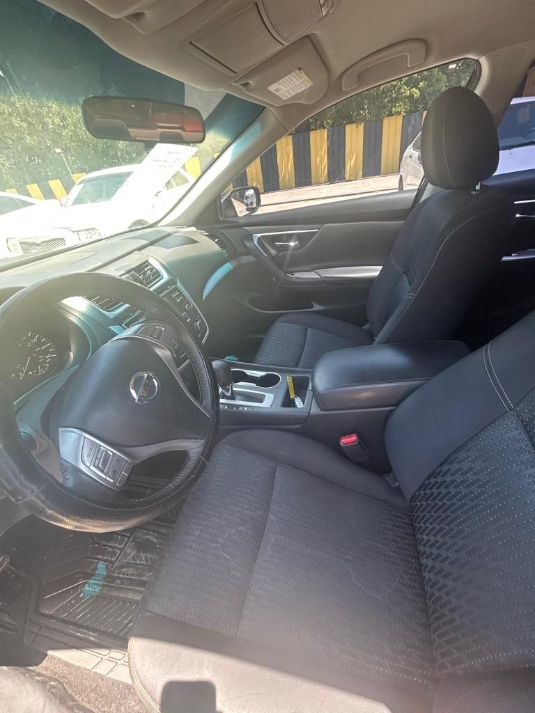 Nissan Altima  2017