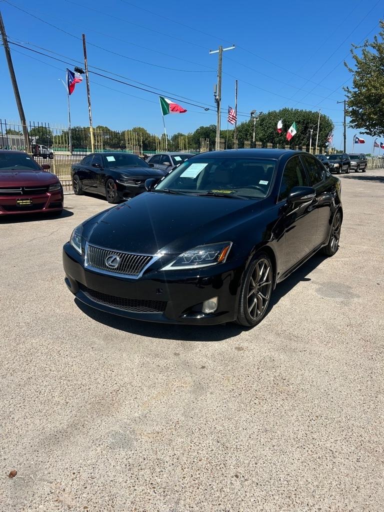 Lexus IS  2010