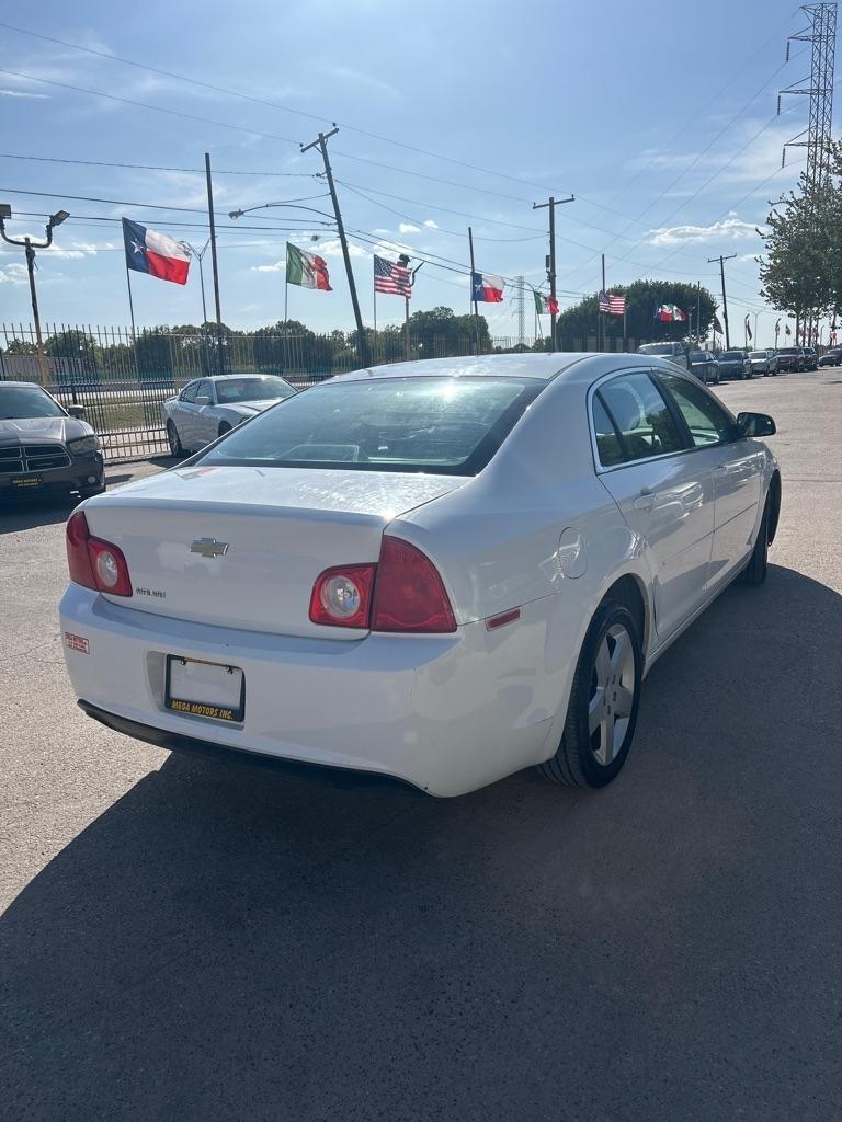 Chevrolet Malibu  2012