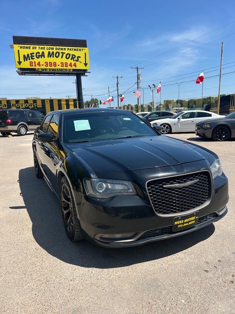 Chrysler 300  2016
