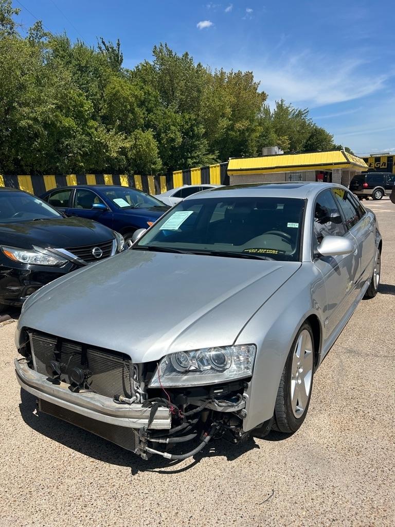Audi A8  2006