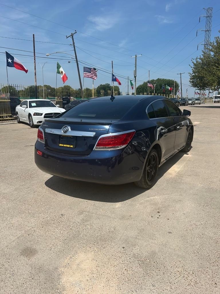 Buick LaCrosse  2011