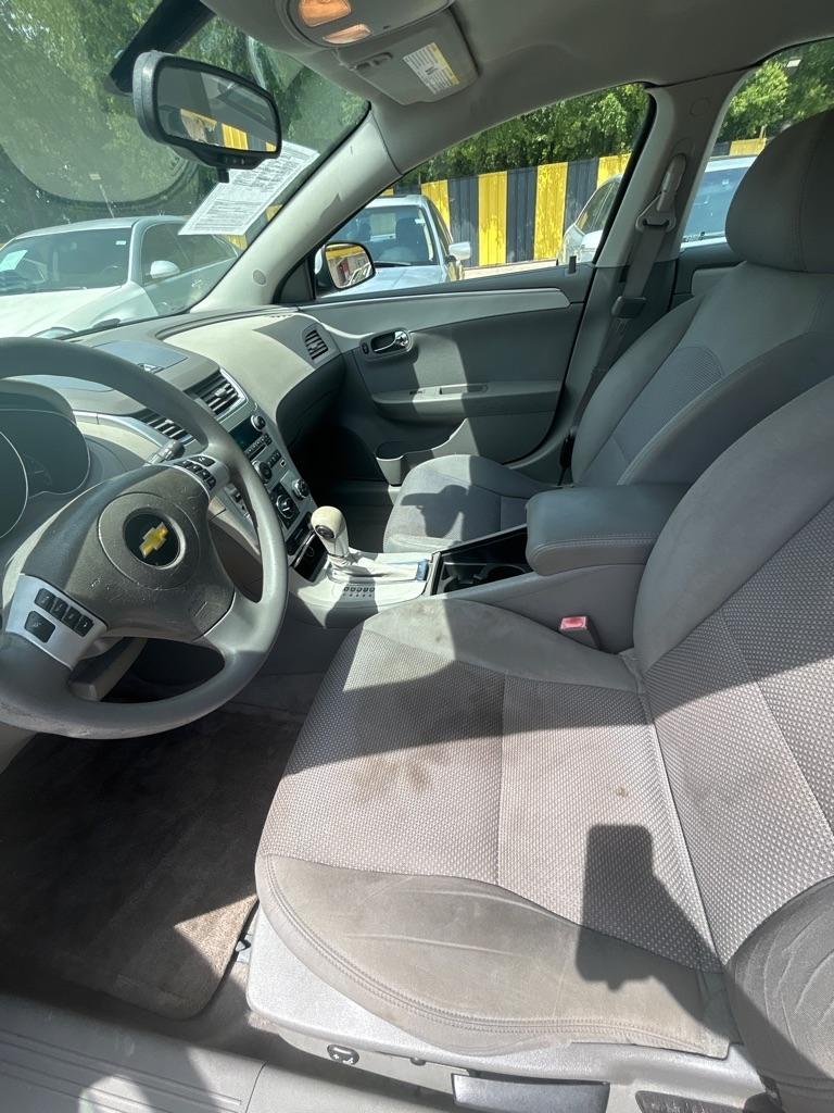 Chevrolet Malibu  2012