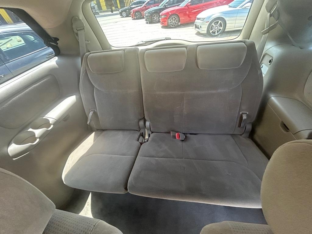 Toyota Sienna  2004