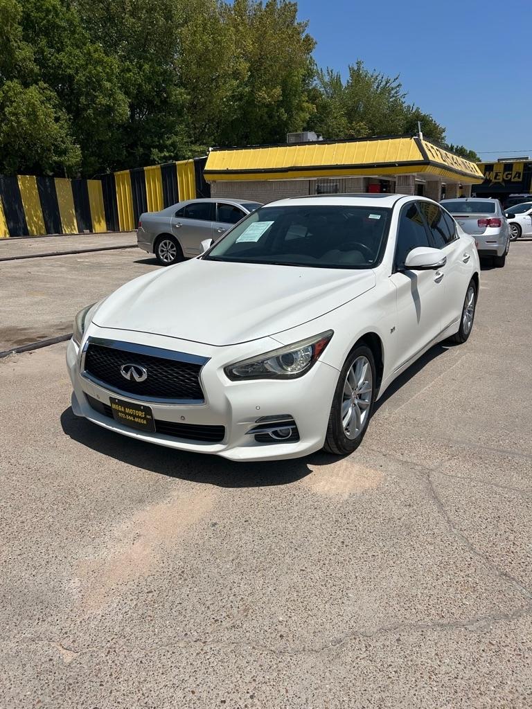 Infiniti Q50  2017