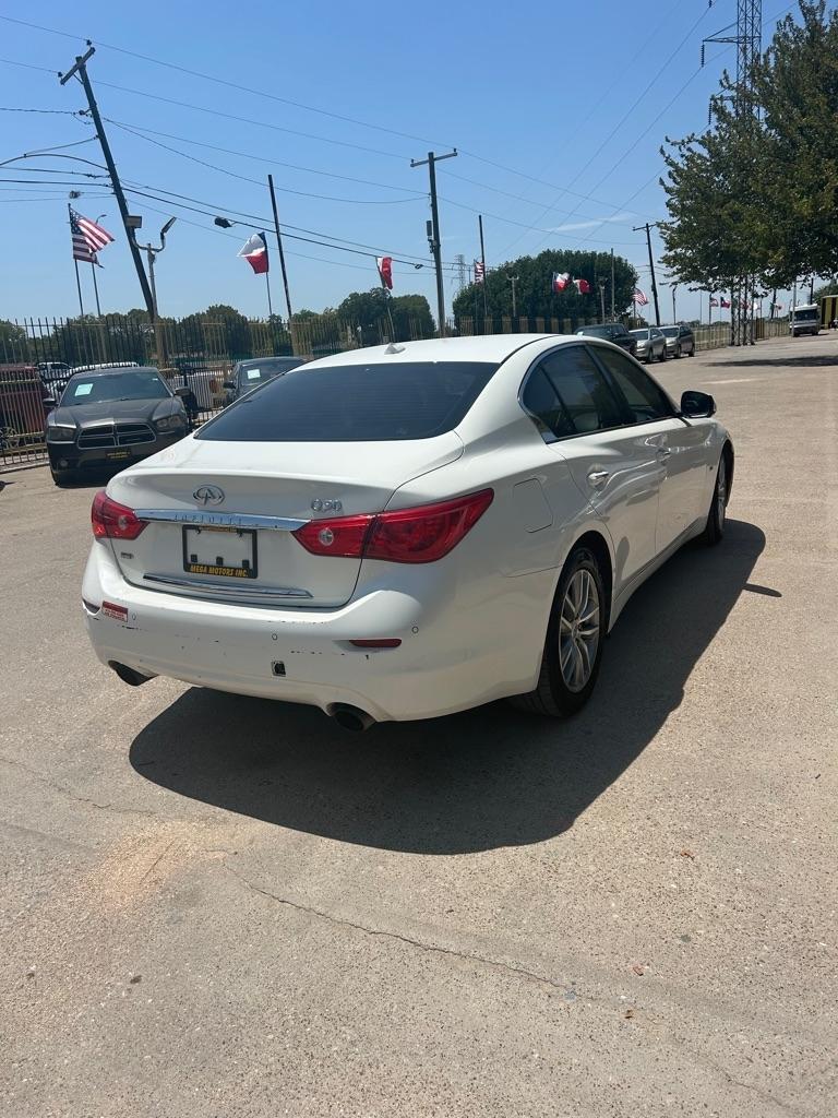 Infiniti Q50  2017