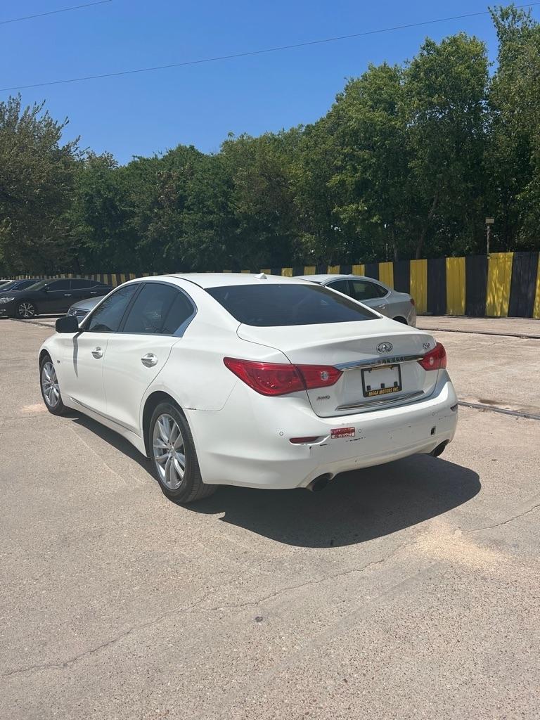 Infiniti Q50  2017