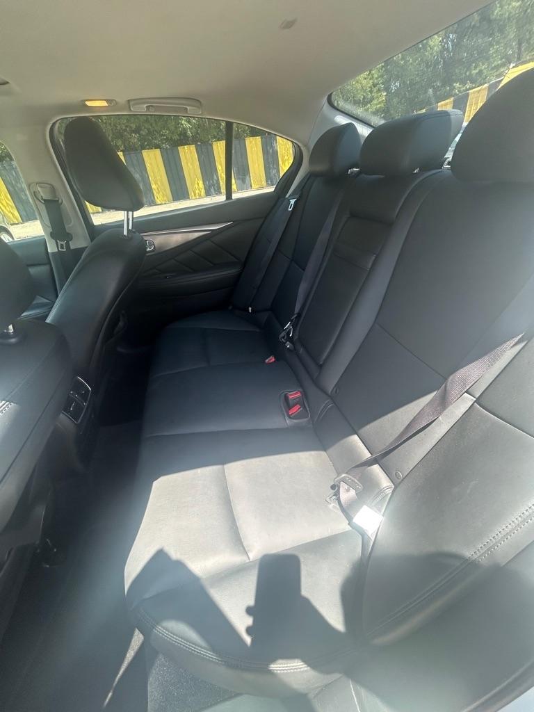 Infiniti Q50  2017