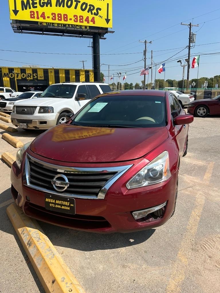 Nissan Altima  2015