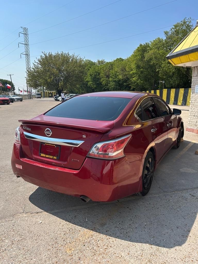 Nissan Altima  2015