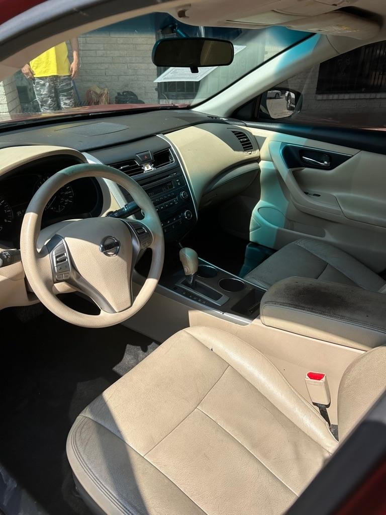 Nissan Altima  2015