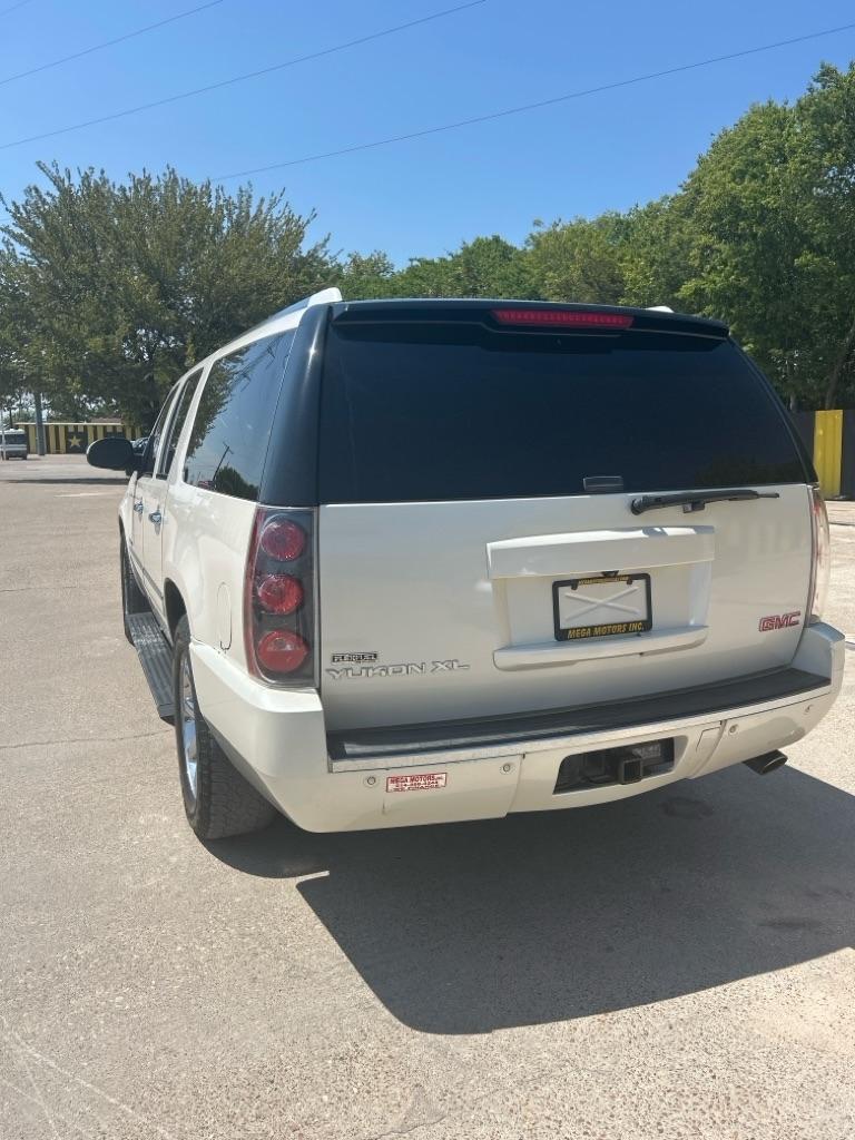 GMC Yukon Denali  2007