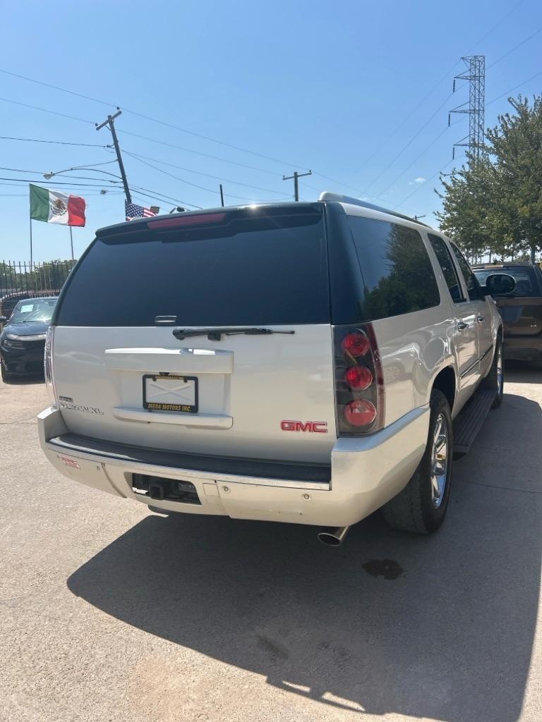GMC Yukon Denali  2007