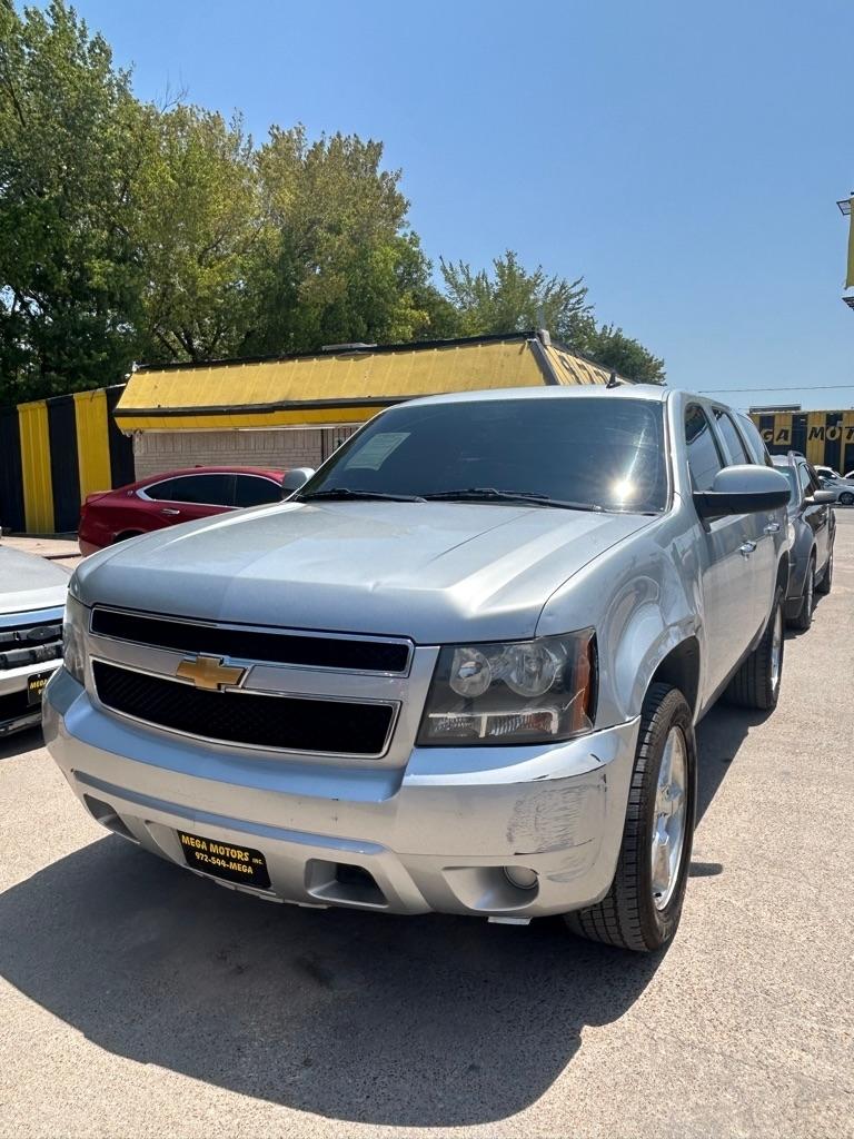 Chevrolet Tahoe  2012
