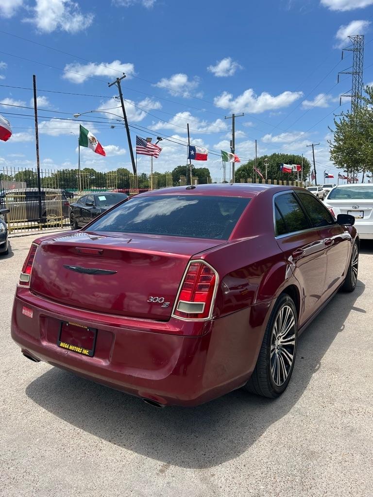 Chrysler 300  2014