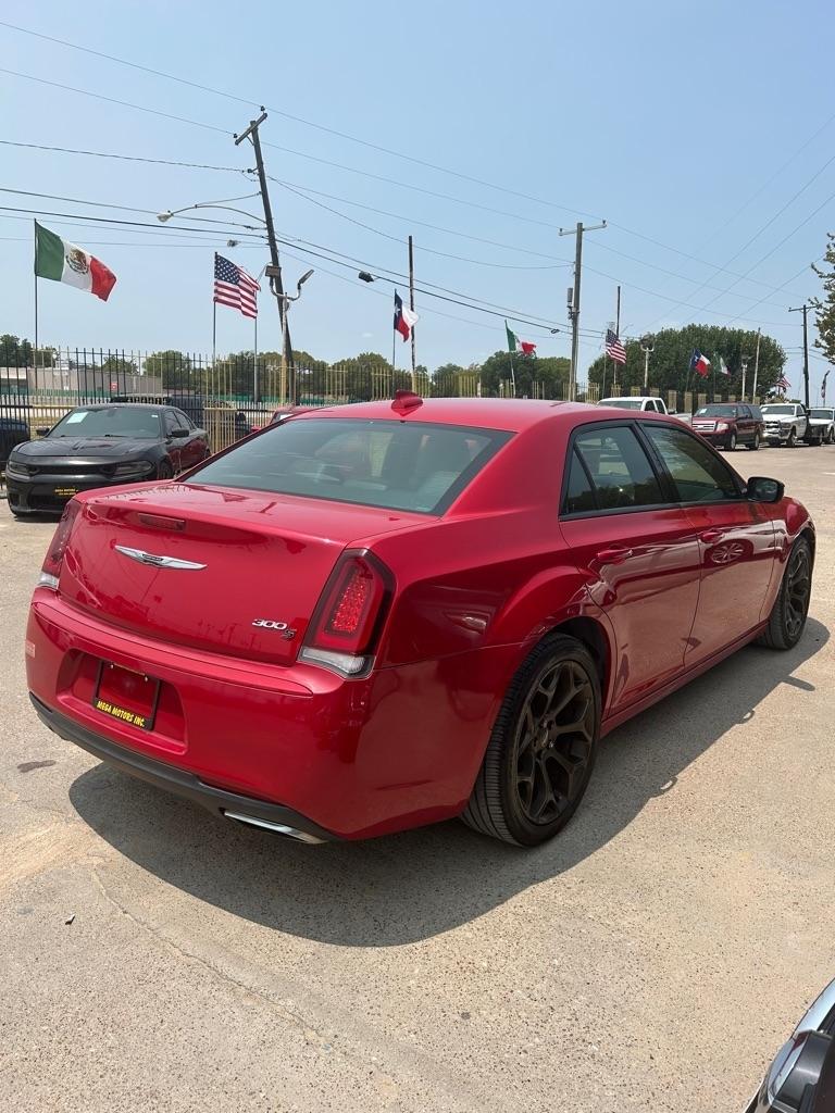 Chrysler 300  2015