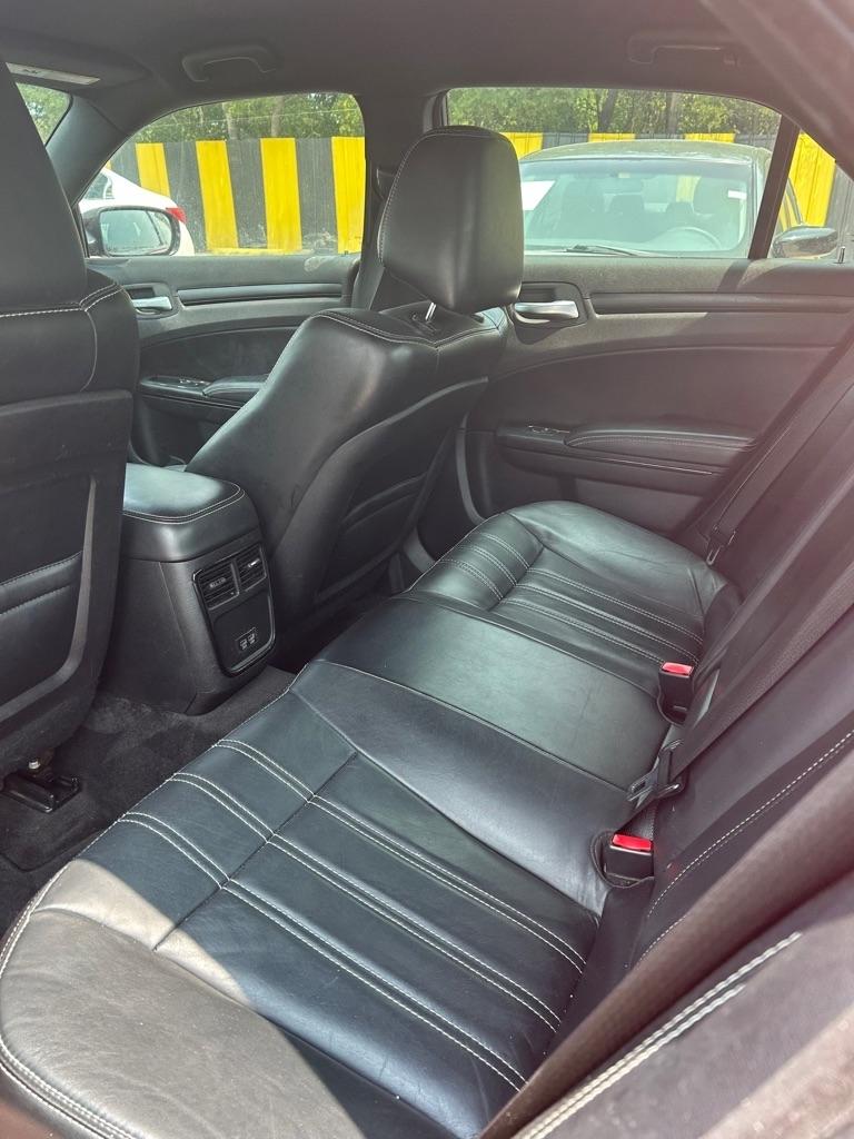 Chrysler 300  2015