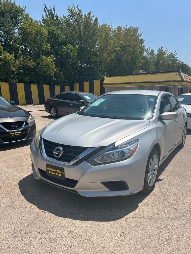 Nissan Altima  2016