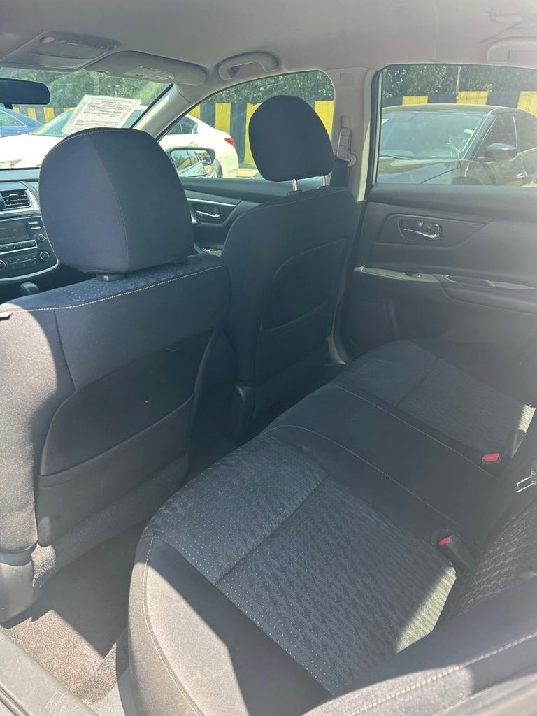 Nissan Altima  2016