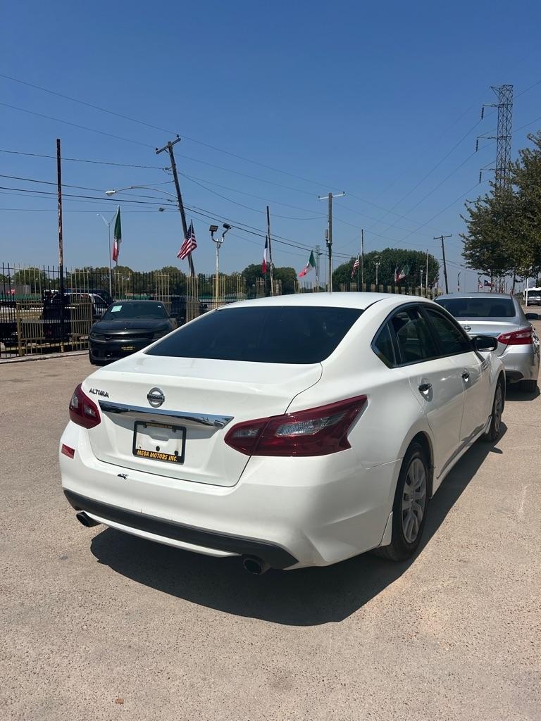 Nissan Altima  2018