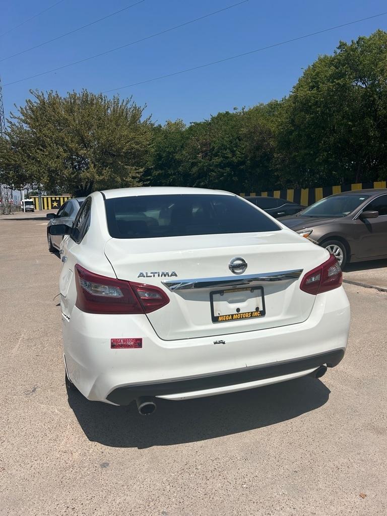 Nissan Altima  2018