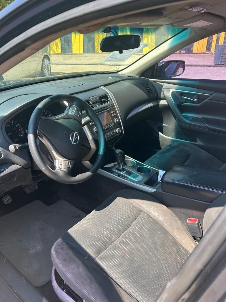 Nissan Altima  2015