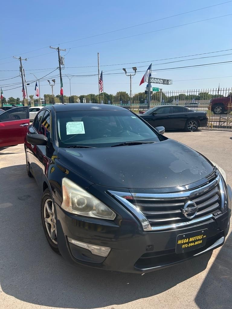 Nissan Altima  2015