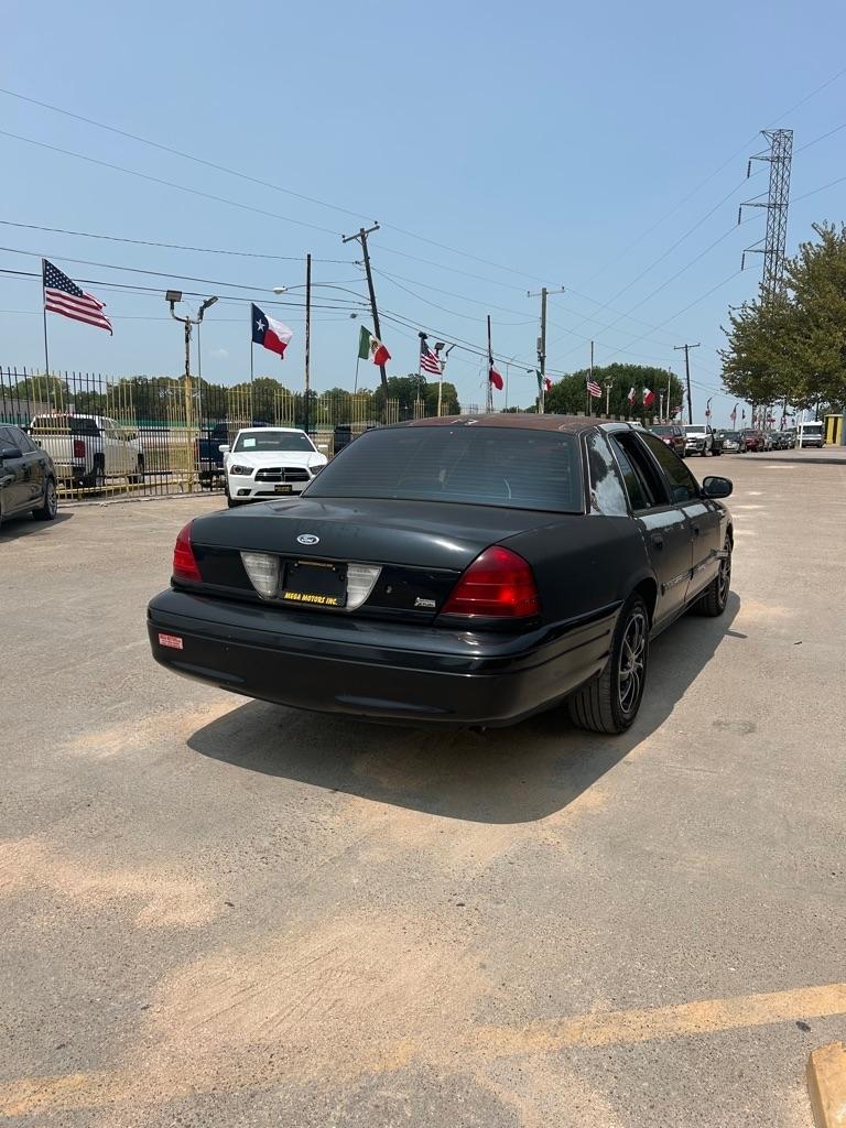 Ford Crown Victoria  2009