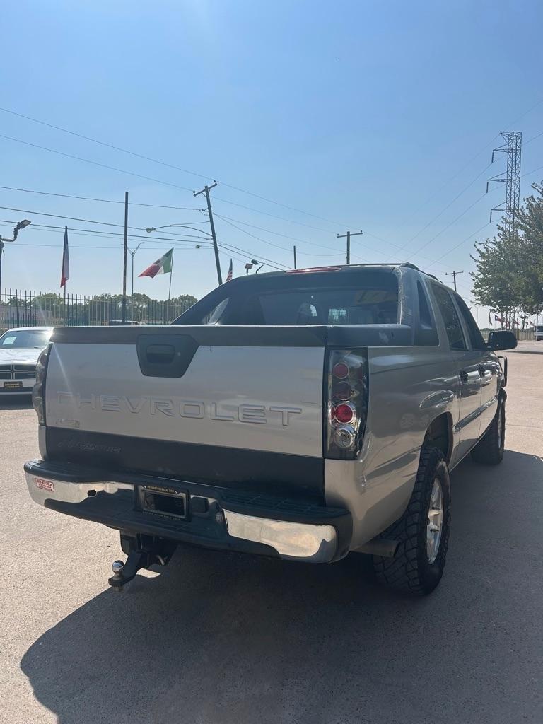 Chevrolet Avalanche  2005