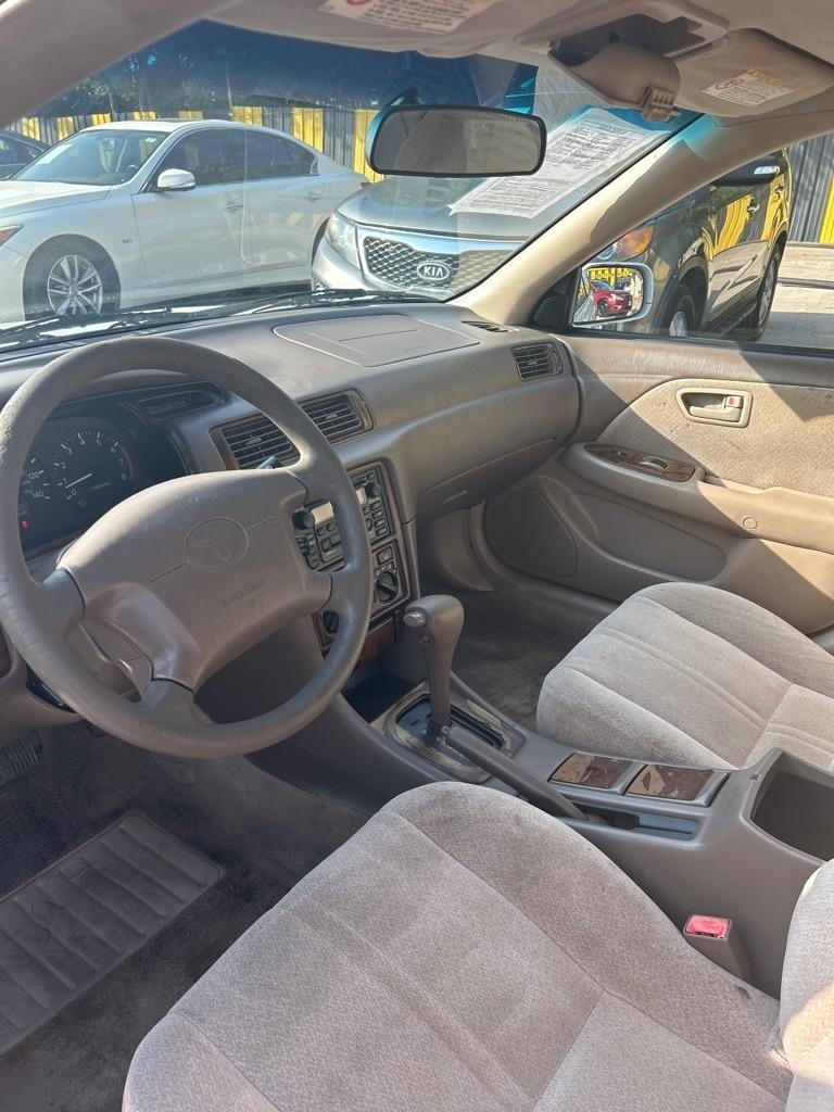 Toyota Camry  2001