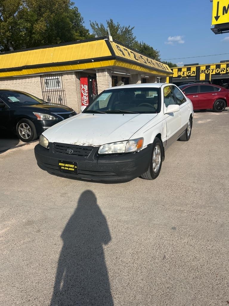 Toyota Camry  2001