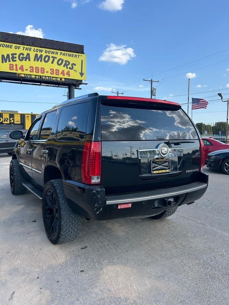 Cadillac Escalade  2008