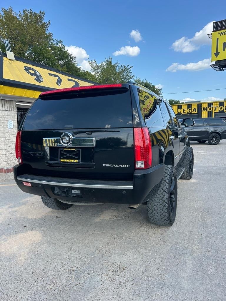 Cadillac Escalade  2008